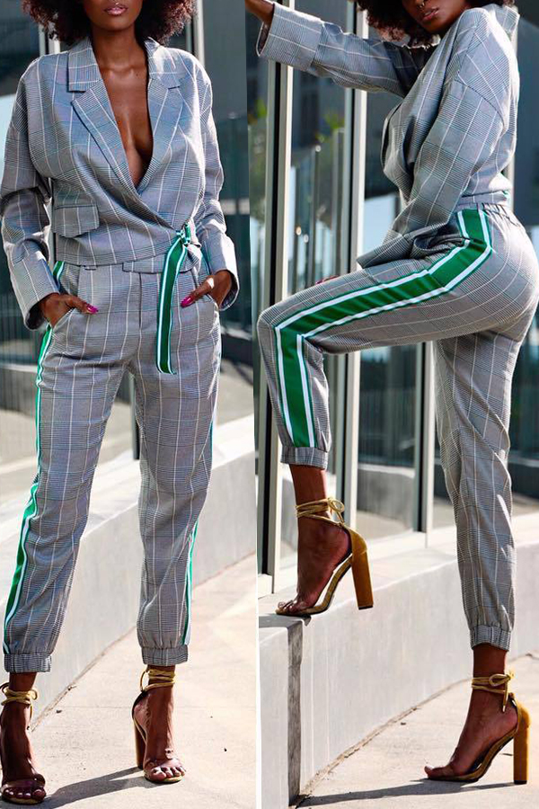 Lovely Casual Turndown Collar Striped Grey Twilled Satin Two-piece Pants Set
Lovely Casual Turndown Collar Striped Grey Twilled Satin Two-piece Pants Set