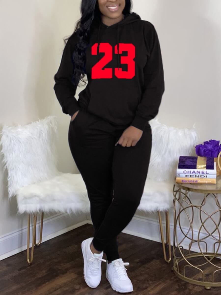 Lovely Trendy Letter Print Kangaroo Pocket Black Plus Size Two-piece Pants Set
Lovely Trendy Letter Print Kangaroo Pocket Black Plus Size Two-piece Pants Set