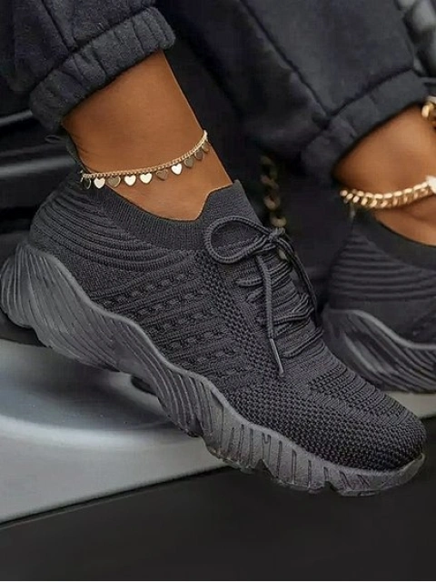 Lovelywholesale shoes store
