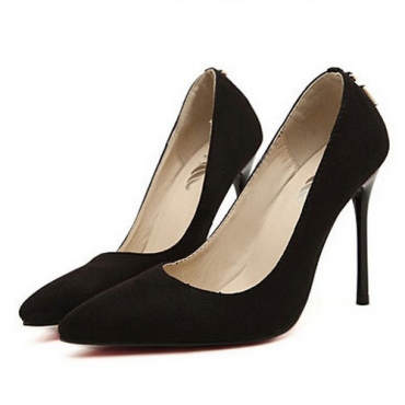 closed high heel shoes