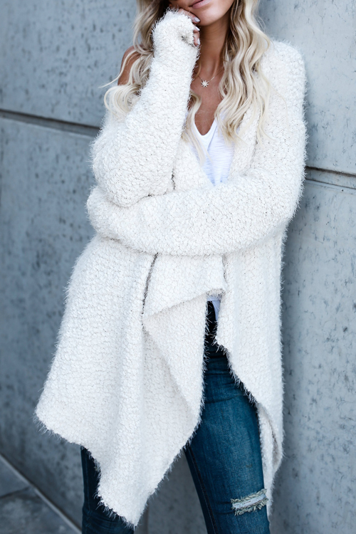 

Lovely Stylish Long Sleeves Asymmetrical White Velvet Sweaters