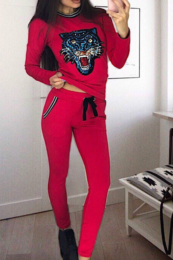 

Lovely Casual Embroidery Red Blending Two-piece Pants Set