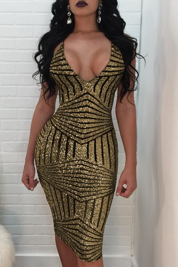 

Lovely Sexy Backless Slim Gold Knee Length Dress