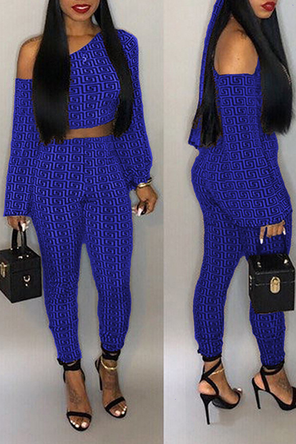 

Lovely Casual Dew Shoulder Printed Blue Twilled Satin Two-piece Pants Set