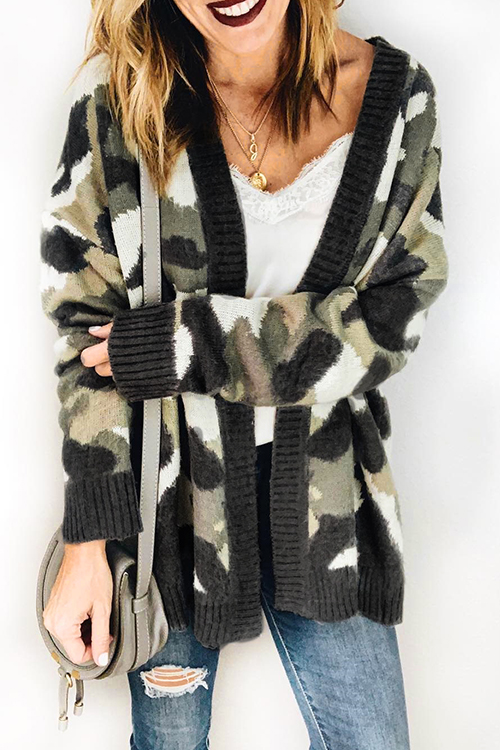 

Lovely Casual Camouflage Grey Cardigan Sweaters