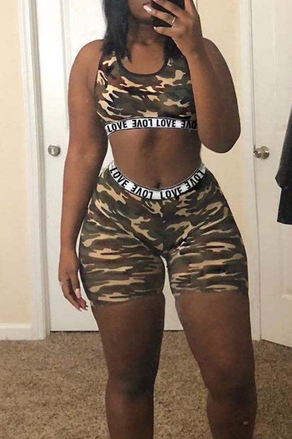 

Lovely Casual Camouflage Printed Two-piece Shorts Set