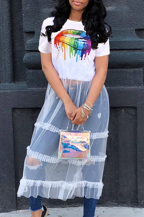 

Lovely Casual Lip Printed Patchwork White T-shirt