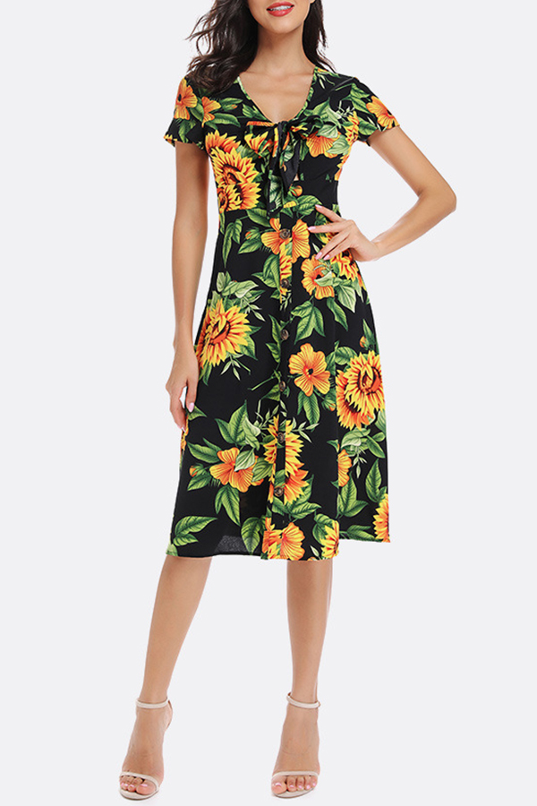 

Lovely Casual V Neck Printed Black Knee Length Dress