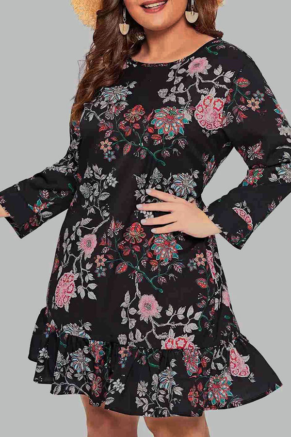 

Lovely Casual O Neck Printed Black Knee Length Plus Size Dress