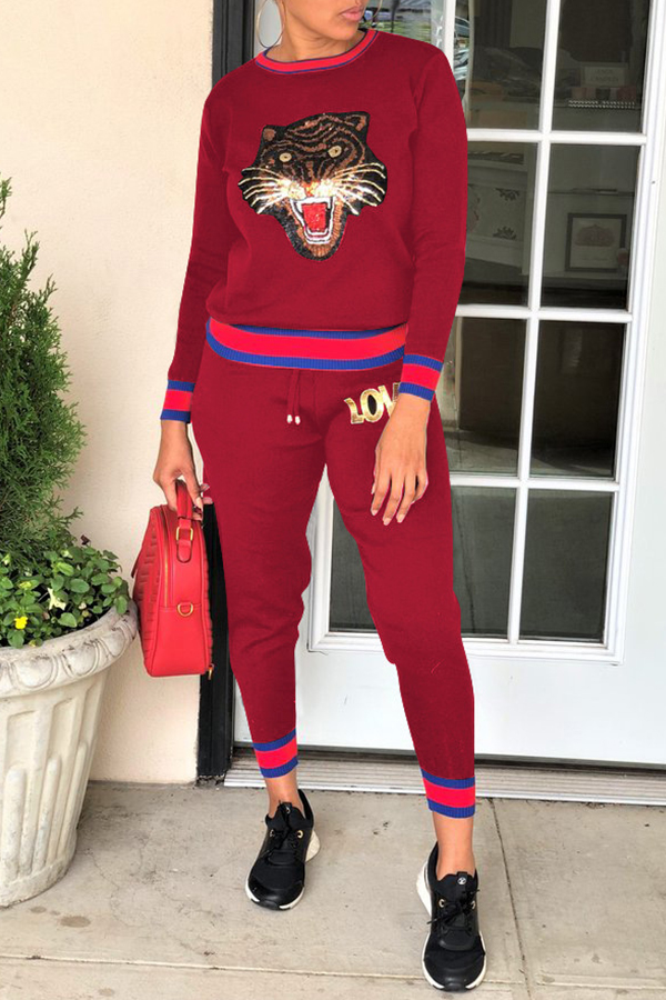 

Lovely Casual Patchwork Wine Red Two-piece Pants Set