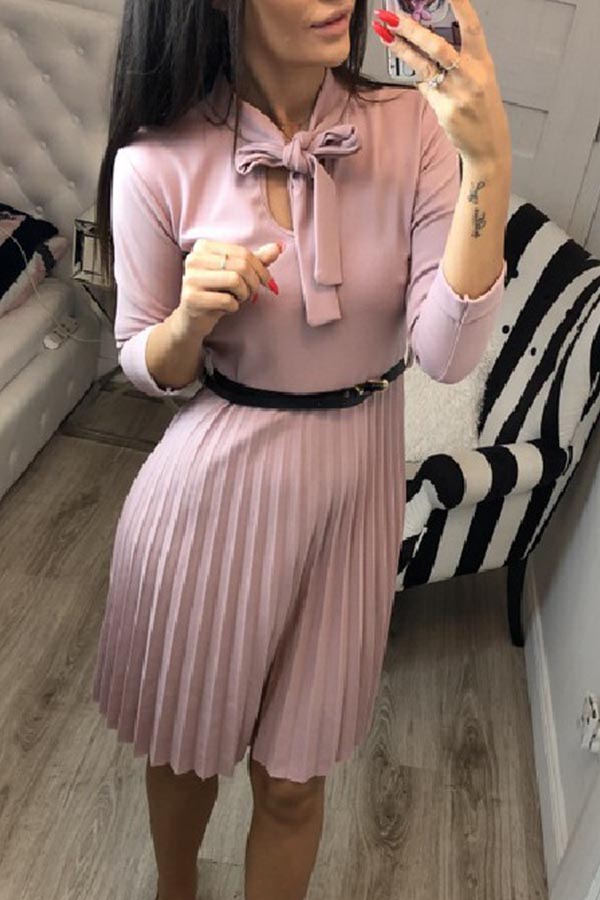

Lovely Sweet Ruffle Design Pink Knee Length Dress