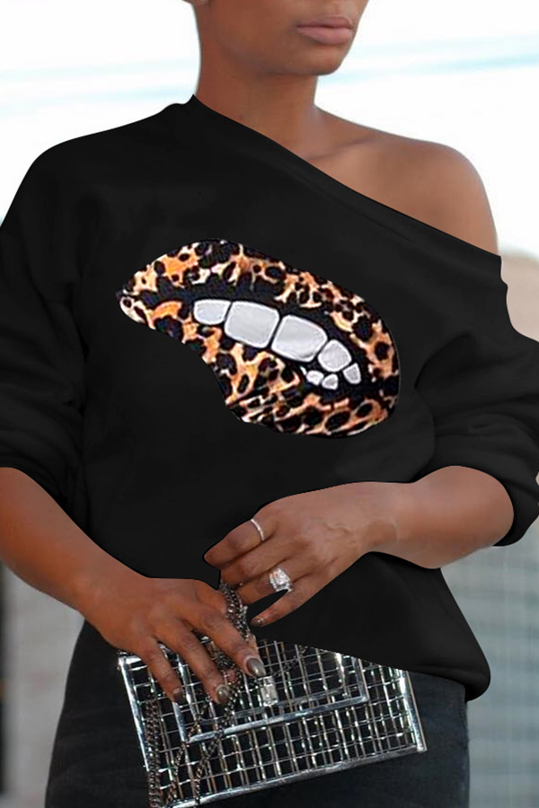 

Lovely Casual Printed Black Hoodie