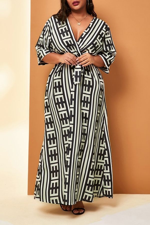 

Lovely Casual V Neck Printed Black Ankle Length Plus Size Dress