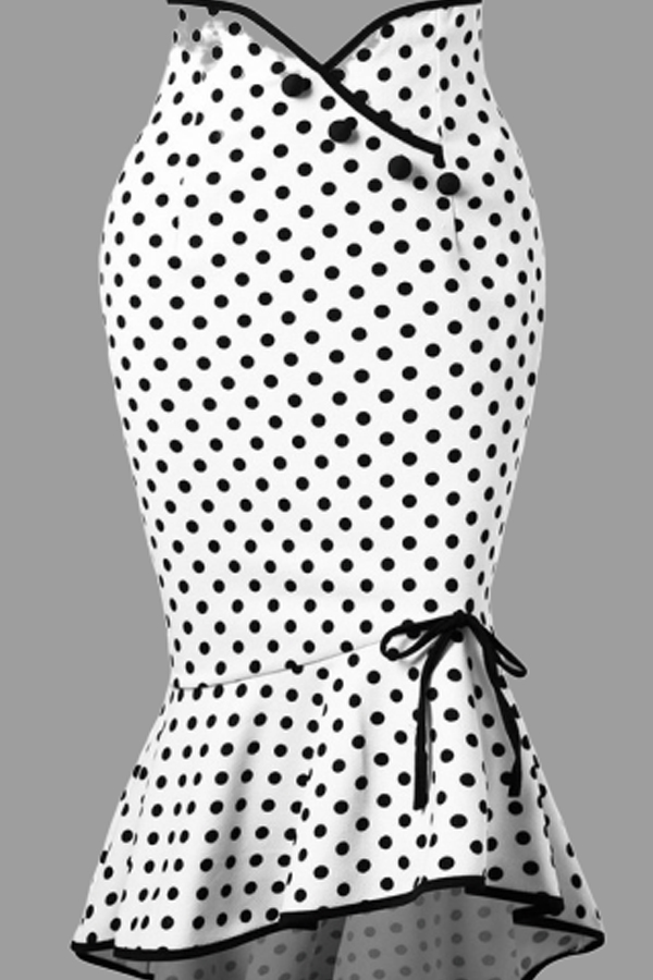 

Lovely Casual Dot White Plus Size Skirt