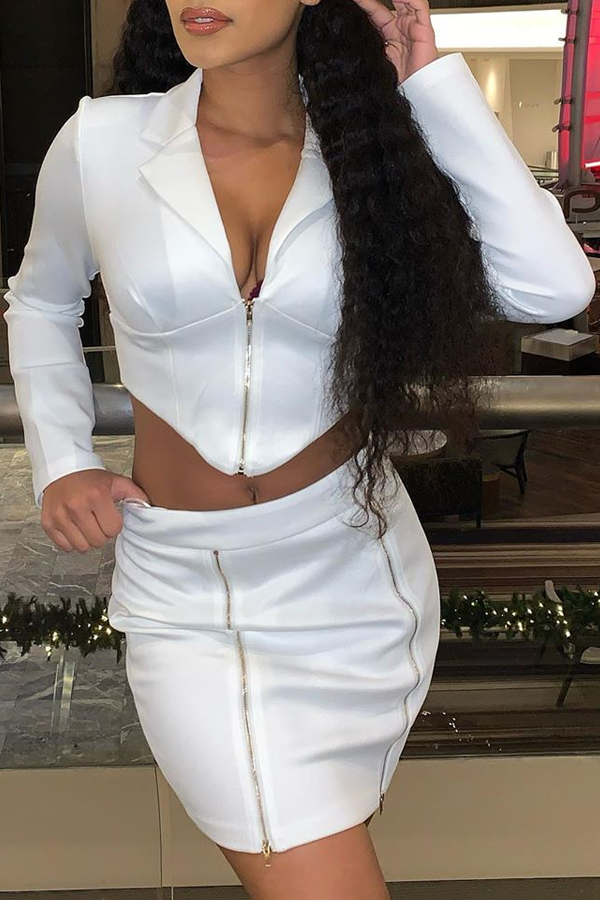 

Lovely Sexy Turn-back Collar Zipper Design White Two-piece Skirt Set
