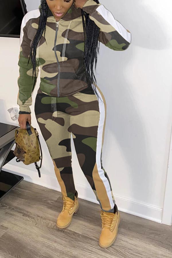 

Lovely Casual Hooded Collar Camo Two-piece Pants Set