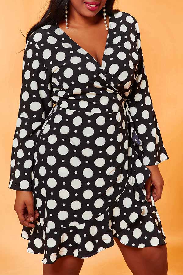

Lovely Casual Dot Print Black Plus Size Mini Dress