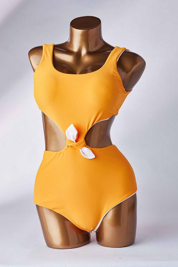 

Lovely Hollow-out Croci One-piece Swimsuit