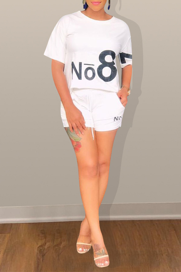 

Lovely Casual Letter Print White Two-piece Shorts Set
