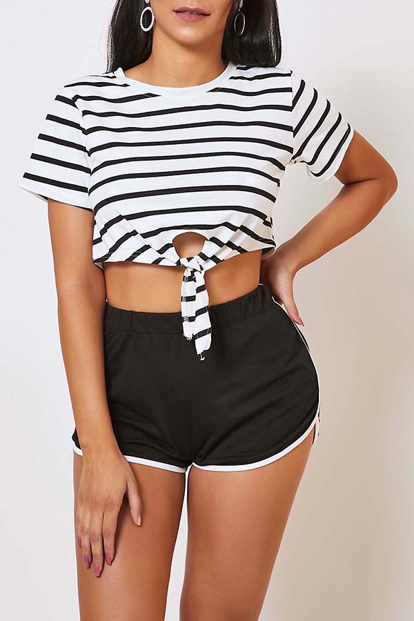 

Lovely Casual Striped Black Two-piece Shorts Set