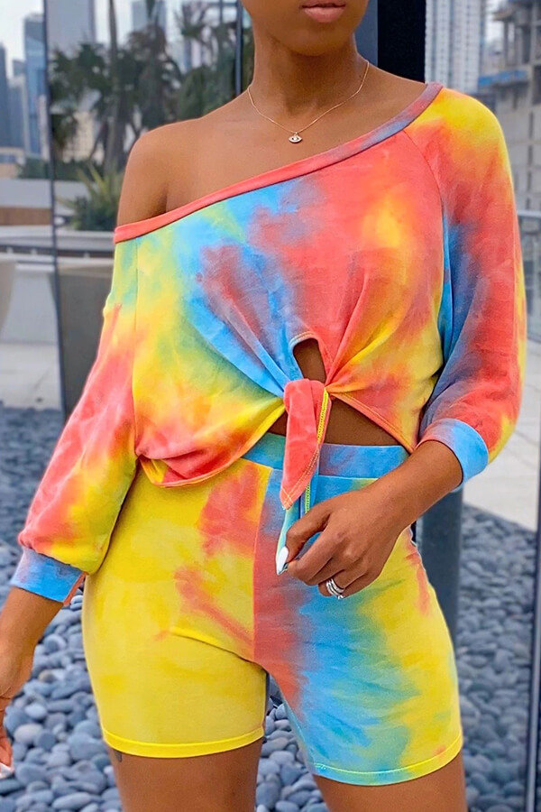 

Lovely Casual Tie-dye Yellow Two-piece Shorts Set