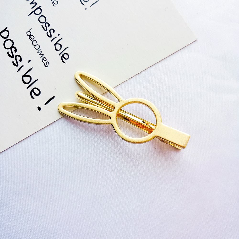 

Lovely Trendy Hollow-out Gold Hairpin