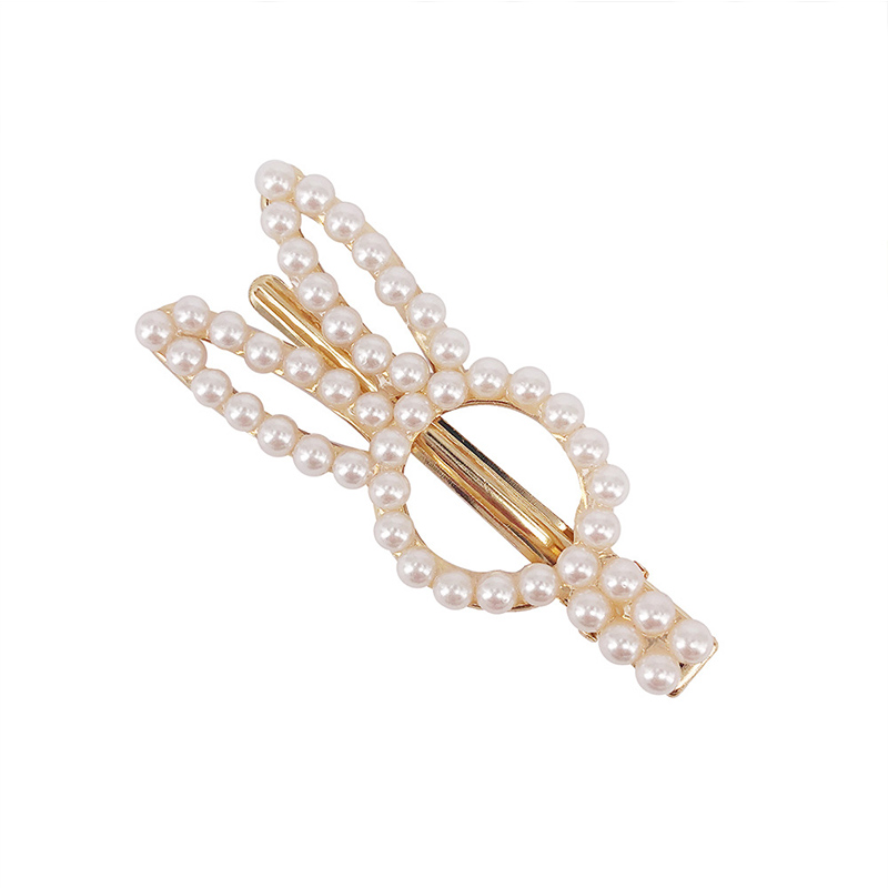 

Lovely Trendy Pearl White Hairpin