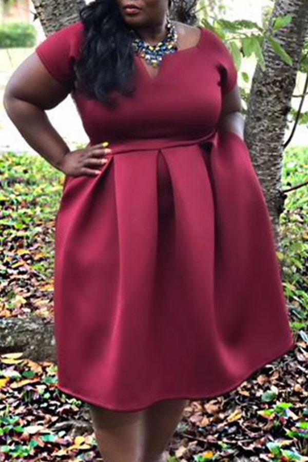 

Lovely Casual Fold Design Red Knee Length Plus Size Dress