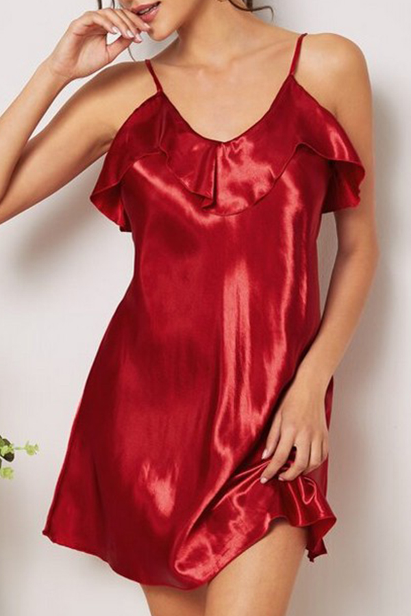 

Lovely Stylish Flounce Design Wine Red Sleepwear
