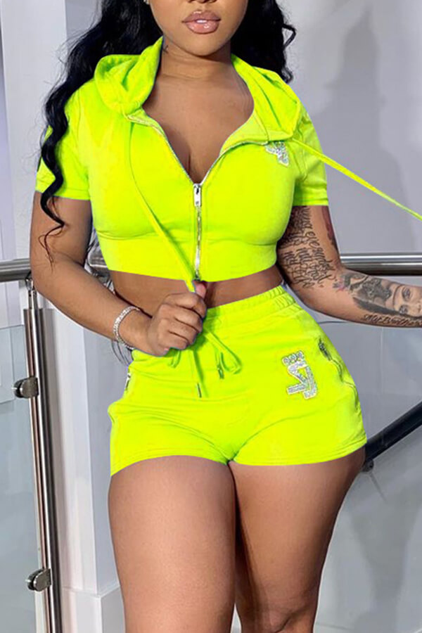 

LW Sportswear Zipper Design Yellow Two-piece Shorts Set