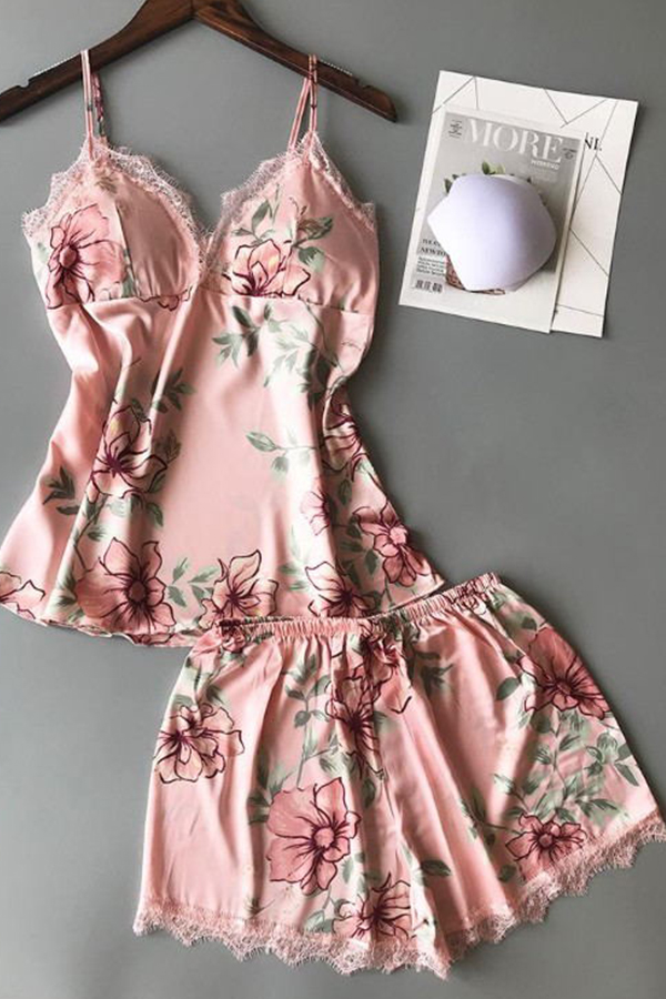 

Lovely Trendy Print Pink Sleepwear