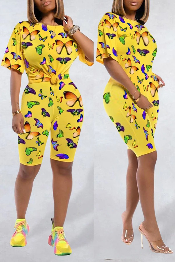 

Lovely Casual Butterfly Print Yellow Plus Size Two-piece Shorts Set