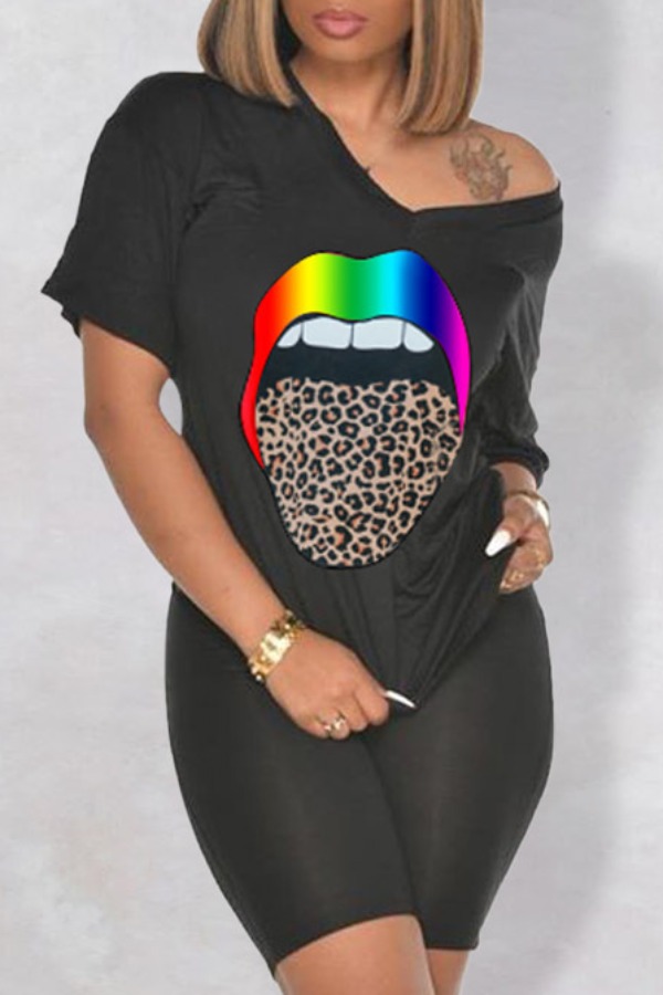

Lovely Casual Lip Print Black Two-piece Shorts Set