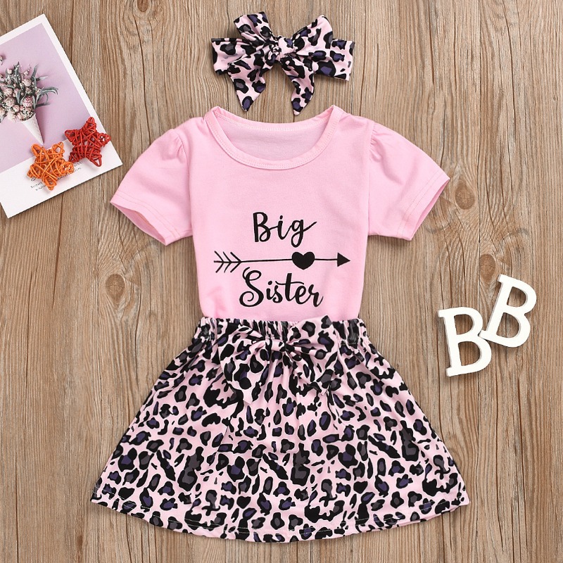 

Lovely Stylish Print Pink Girl Two-piece Skirt Set