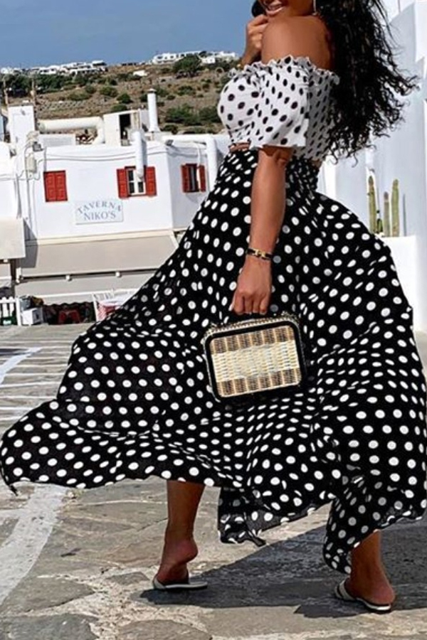 

Lovely Casual Dot Print Black Plus Size Two-piece Skirt Set