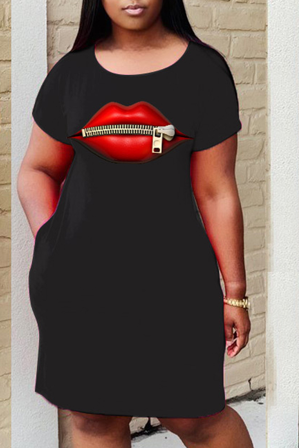 

Lovely Leisure Lip Print Black Knee Length Dress