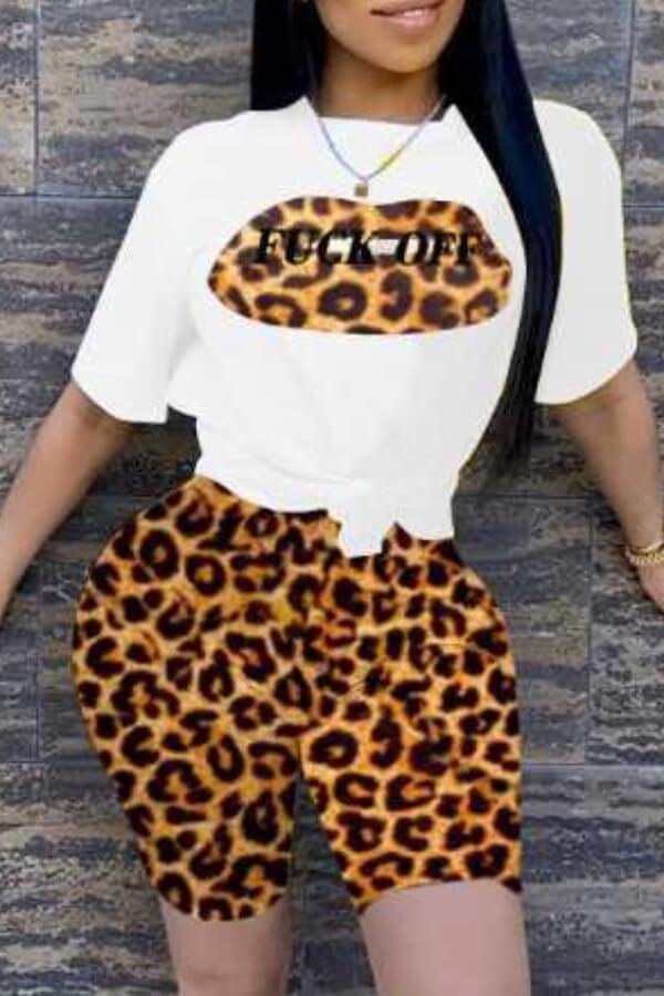 

Lovely Casual Lip Print Yellow Two-piece Shorts Set