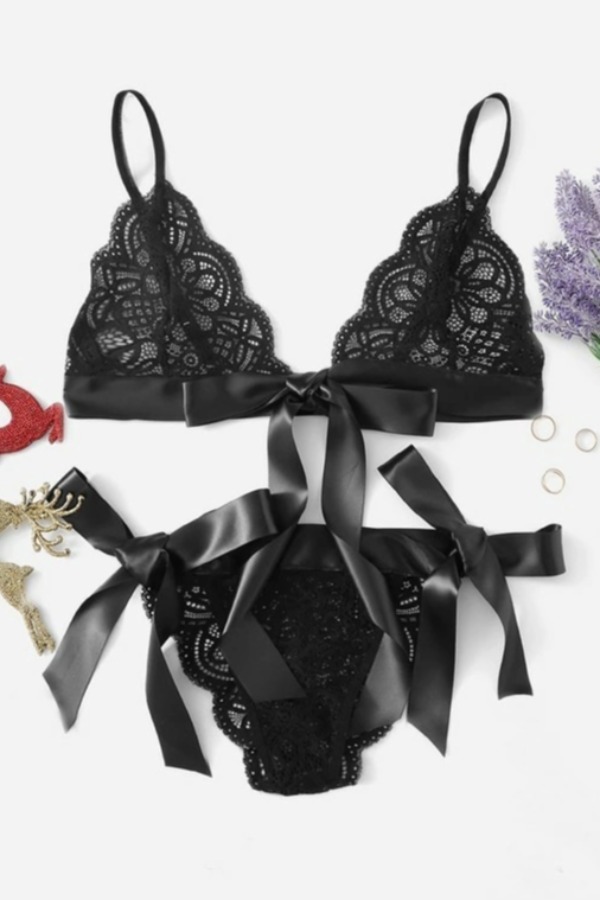 

Lovely Sexy Lace See-through Black Bra Sets