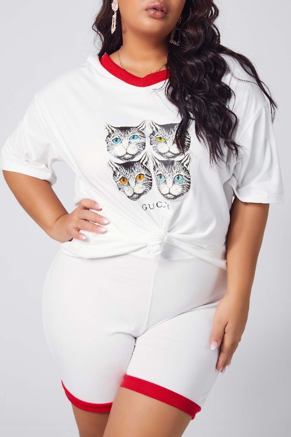 

lovely Leisure Print White Plus Size Two-piece Shorts Set