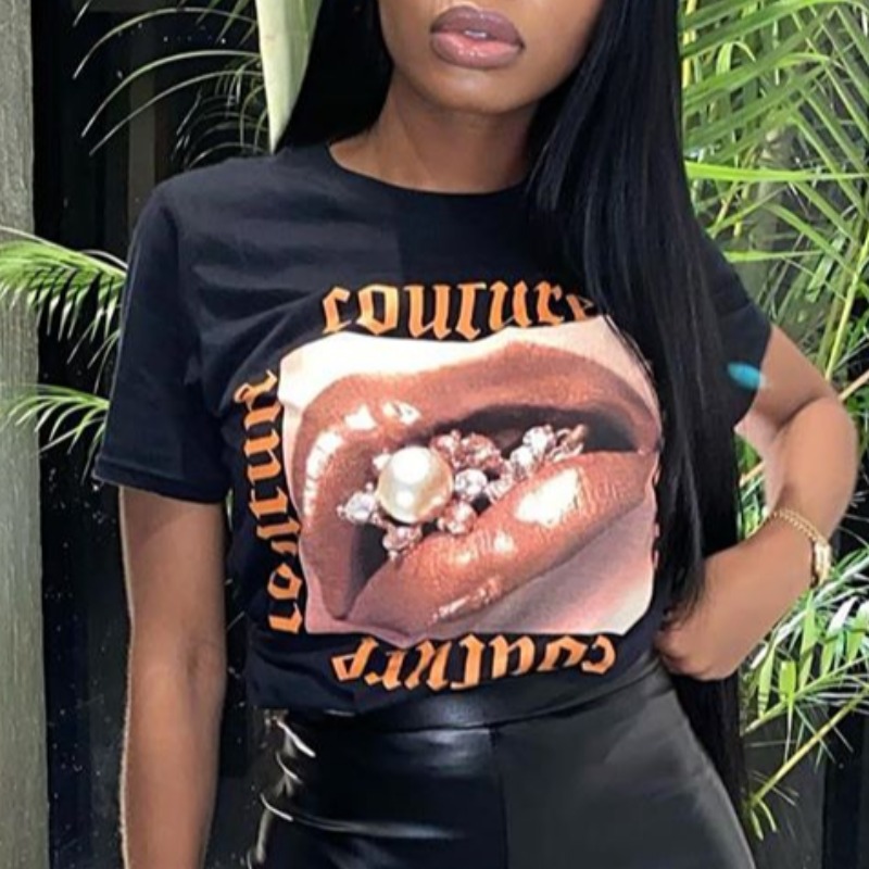 

Lovely Leisure O Neck Lip Print Black T-shirt