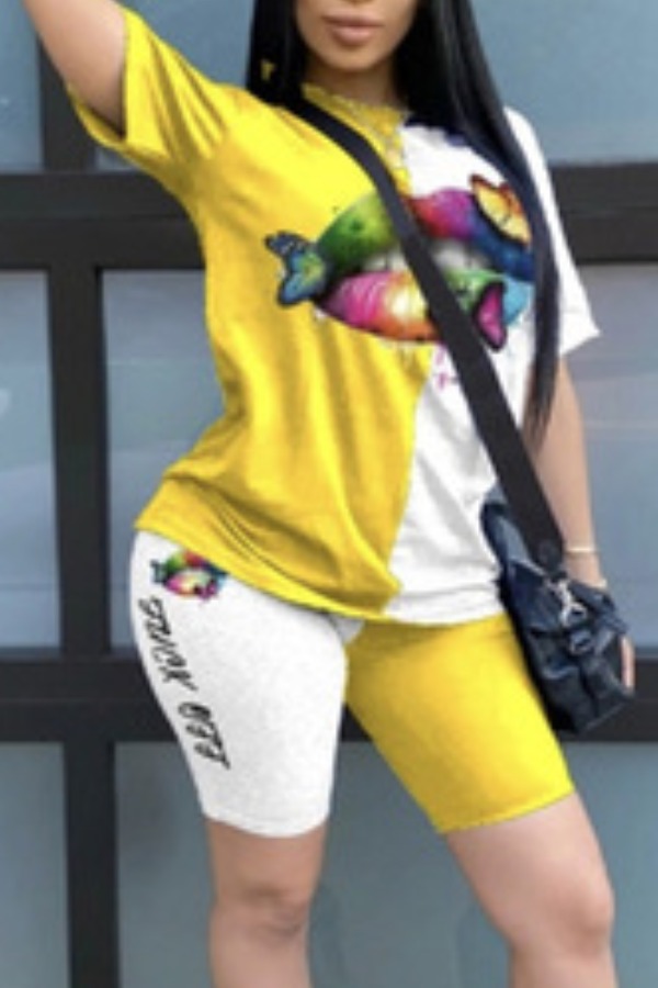 lovely Casual Print Patchwork Yellow Two-piece Shorts Set