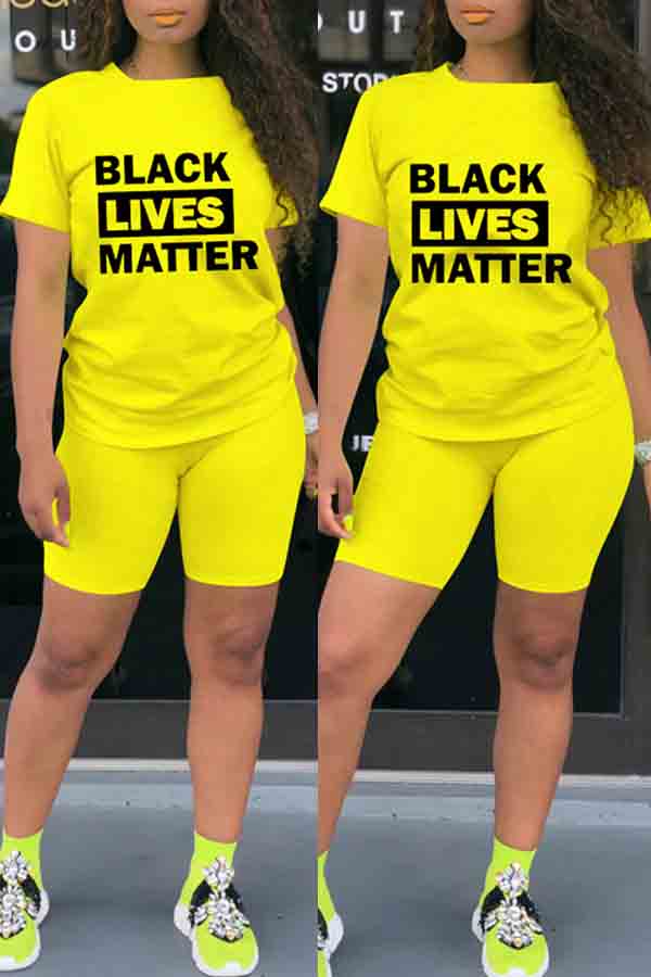 

lovely Casual Letter Print Yellow Two-piece Shorts Set