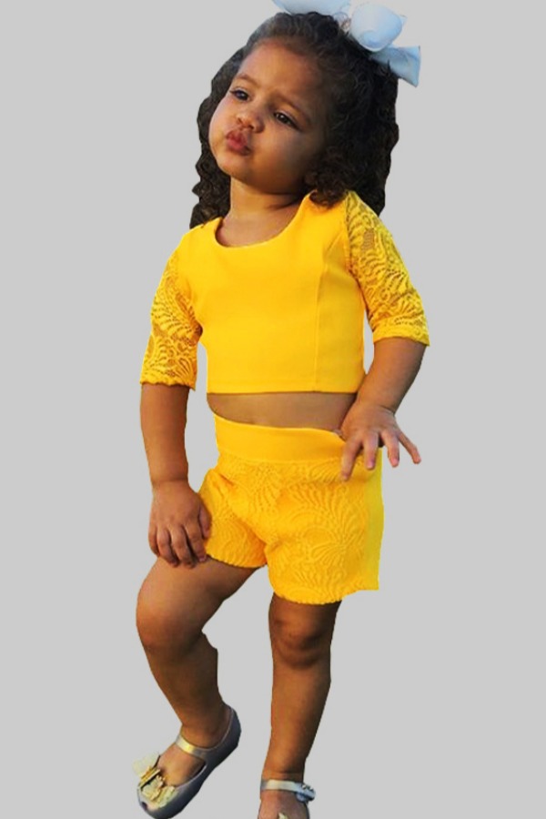 

lovely Sweet Backless Yellow Girl Two-piece Shorts Set