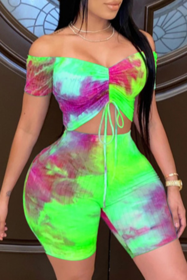 

Lovely Trendy Tie-dye Fold Design Green Plus Size Two-piece Shorts Set