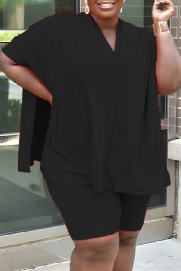 

Lovely Casual V Neck Side Slit Black Plus Size Two-piece Shorts Set