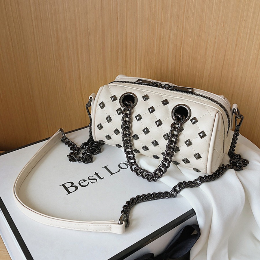 

lovely Stylish Chain Strap White Crossbody Bag