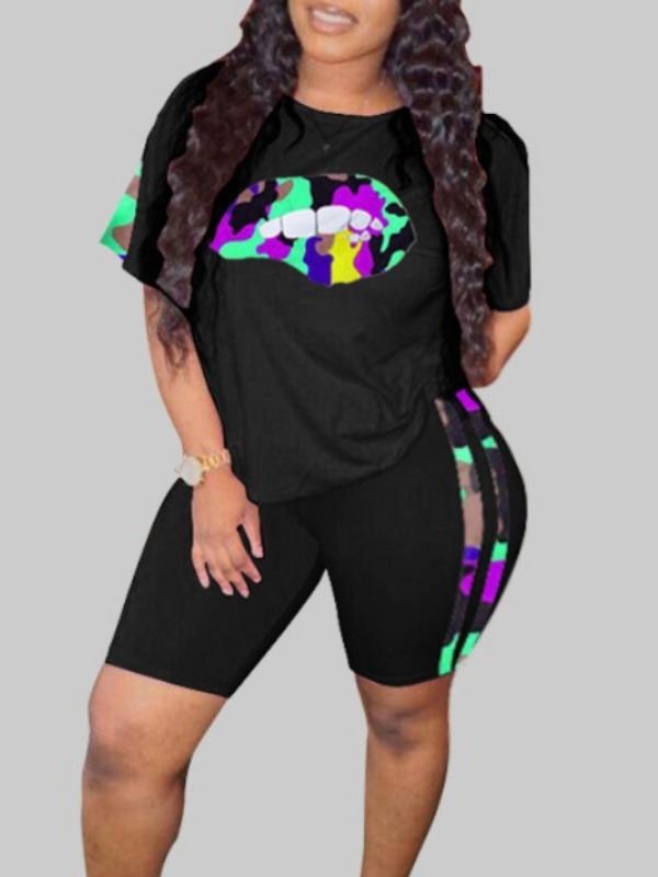 

lovely Street O Neck Lip Print Black Plus Size Two-piece Shorts Set