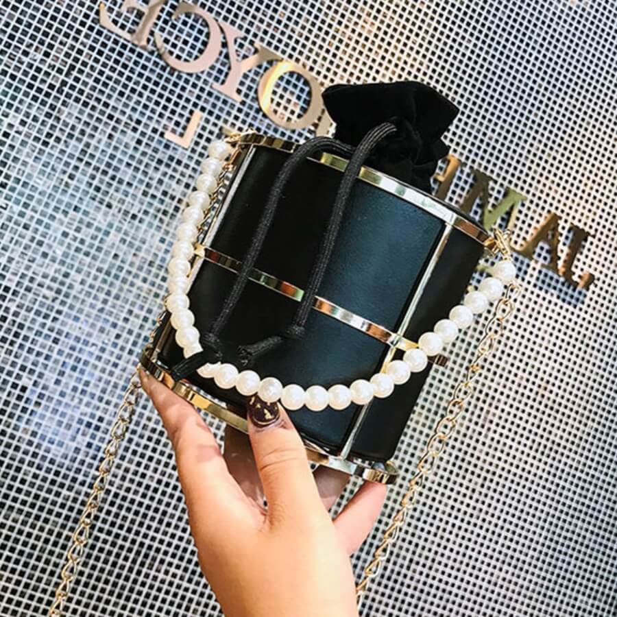 

Lovely Trendy Pearl Decorative Black Crossbody Bag