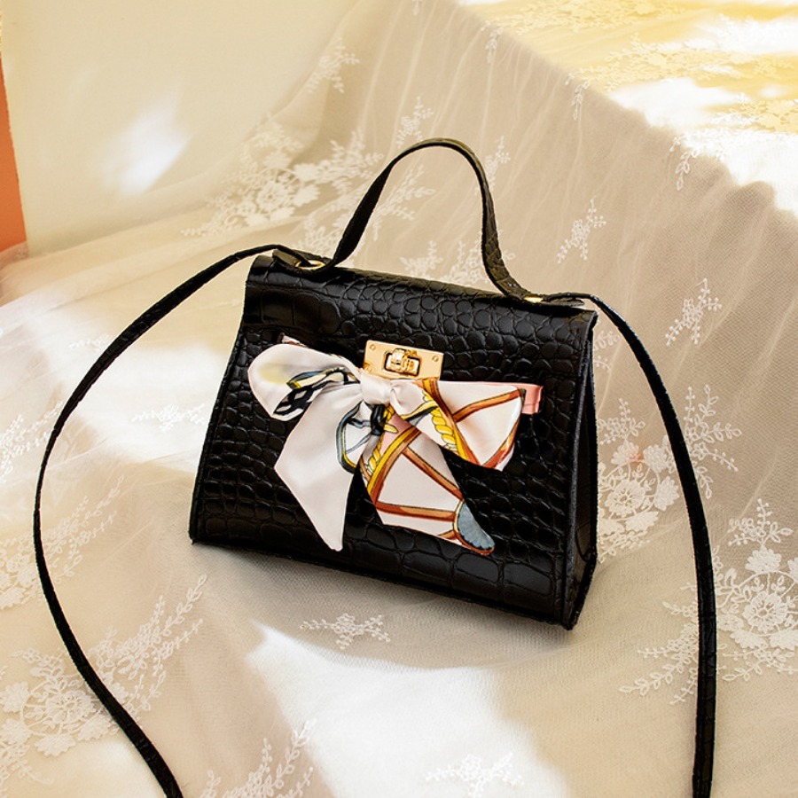 

lovely Chic Basic Black Crossbody Bag