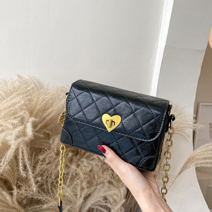 

lovely Chic Chain Strap Black Crossbody Bag